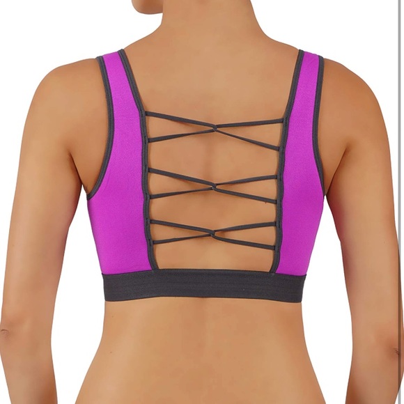 Criss Cross Back Detail Sports Bra - Picture 2 of 5